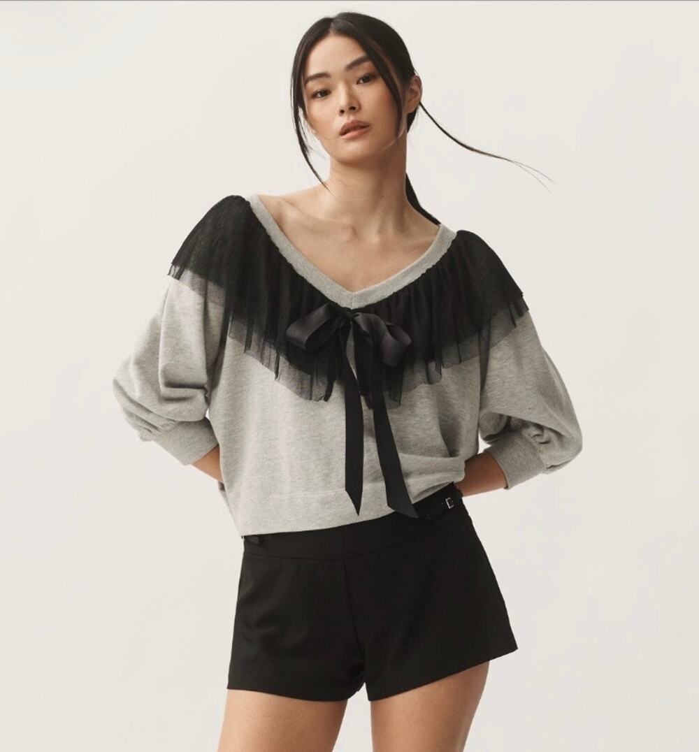 Anthropologie Maeve Gray Sweatshirt V-neck Black Ruffle Collar size Small